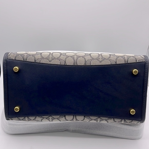 Coach Signature Jacquard Field Tote 30 - Picture 6 of 11